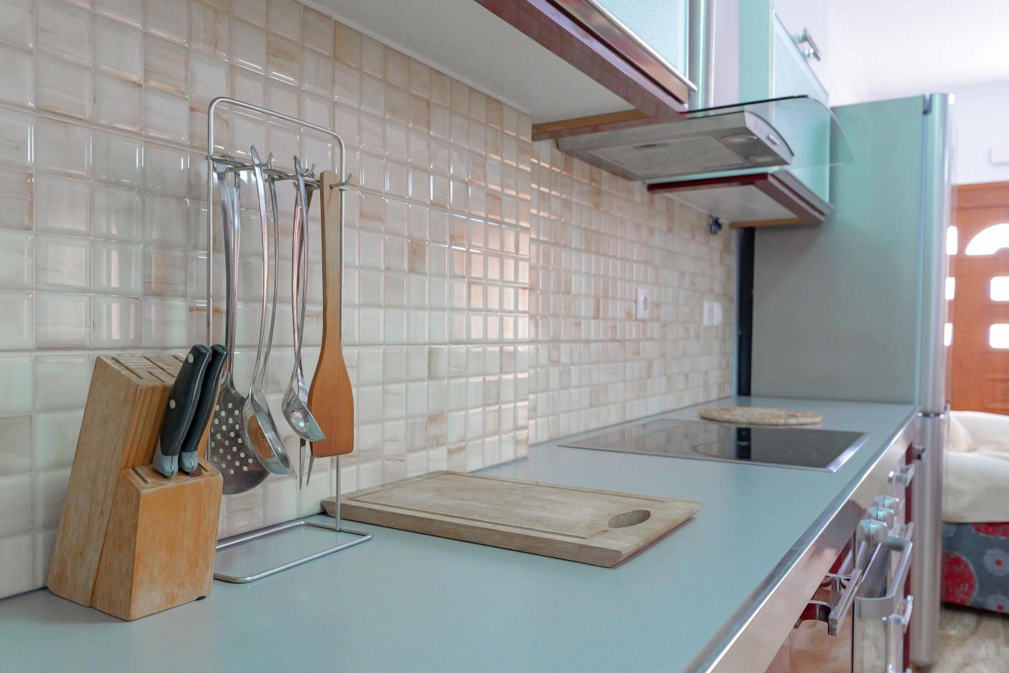 Guesthouse Moonlight Downtown Ксамил Екстериор снимка